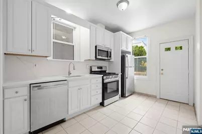 114 Shippen Street, Weehawken, NJ 07086 - Photo 9