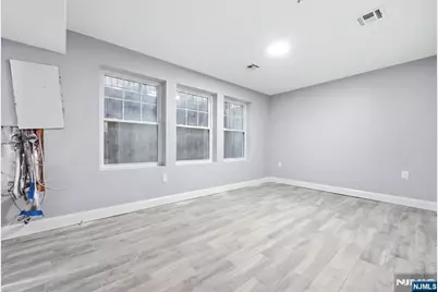 39 Grand, Newark, NJ 07106 - Photo 33