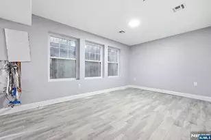 39 Grand, Newark, NJ 07106 - Photo 33