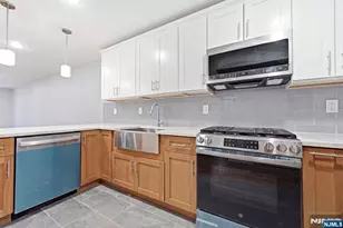 39 Grand, Newark, NJ 07106 - Photo 5