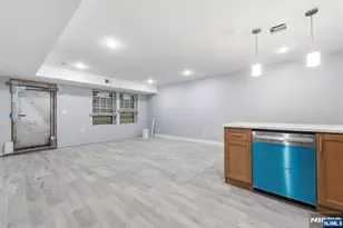 39 Grand, Newark, NJ 07106 - Photo 29