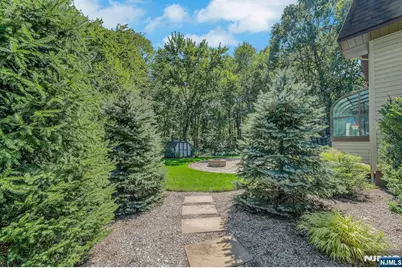 359 Hillview Terrace, Franklin Lakes, NJ 07417 - Photo 45