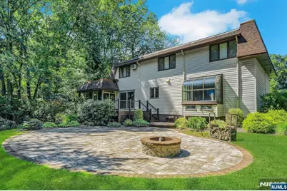 359 Hillview Terrace, Franklin Lakes, NJ 07417 - Photo 3