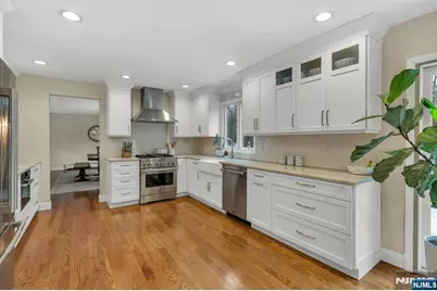 359 Hillview Terrace, Franklin Lakes, NJ 07417 - Photo 11