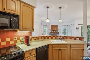 11 Maple Crescent 3, Vernon, NJ 07462 - Photo 9