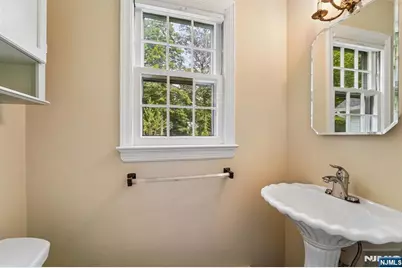 17 Colonial Drive, Allendale, NJ 07401 - Photo 19