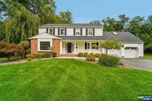 17 Colonial Dr, Allendale, NJ 07401 - Photo 1