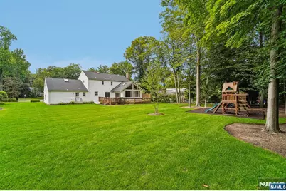 17 Colonial Drive, Allendale, NJ 07401 - Photo 29