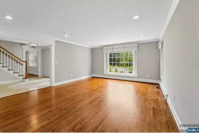 17 Colonial Drive, Allendale, NJ 07401 - Photo 5