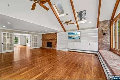 17 Colonial Drive, Allendale, NJ 07401 - Photo 11