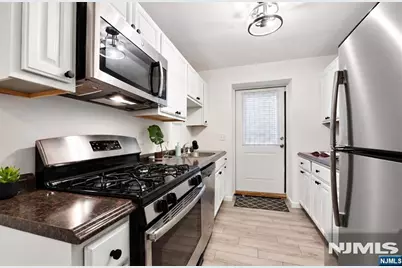 235 Park Avenue 1B #1B, Hoboken, NJ 07030 - Photo 9