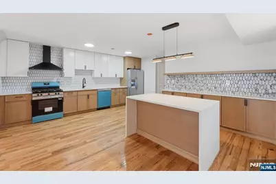 134 Shepard Avenue, East Orange, NJ 07018 - Photo 13