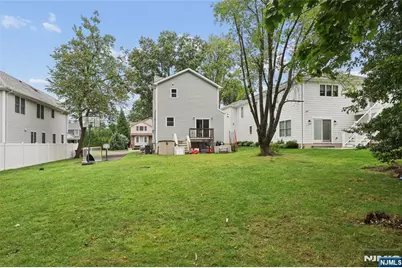 56 Hallberg Avenue, Bergenfield, NJ 07621 - Photo 17