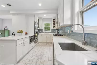 56 Hallberg Avenue, Bergenfield, NJ 07621 - Photo 11