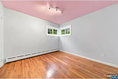 427 West Avenue, Northvale, NJ 07647 - Photo 17