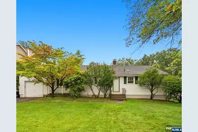 427 West Avenue, Northvale, NJ 07647 - Photo 1