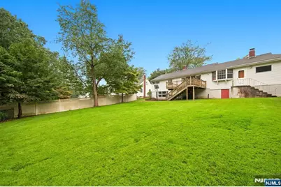 427 West Avenue, Northvale, NJ 07647 - Photo 3
