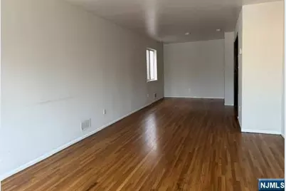 621 Sussex 2 #2, Harrison, NJ 07029 - Photo 3
