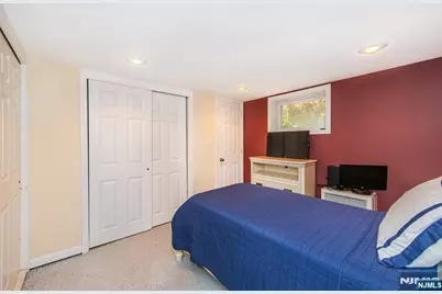 161 Walnut Avenue, Bogota, NJ 07603 - Photo 23