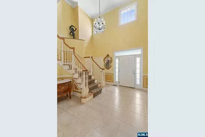 12 Schindler Court 12 #12, Upper Saddle River, NJ 07458 - Photo 5