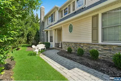 12 Schindler Court 12 #12, Upper Saddle River, NJ 07458 - Photo 3