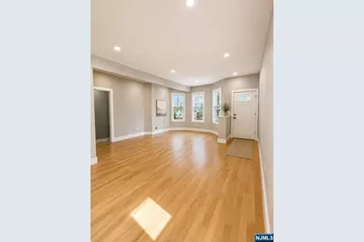 95 Claremont Avenue, Jersey City, NJ 07305 - Photo 9