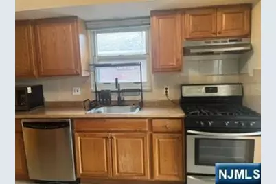 417 2nd Street 2nd Floor #2nd Floor, Palisades Park, NJ 07650 - Photo 5