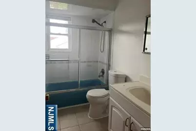 417 2nd Street 2nd Floor #2nd Floor, Palisades Park, NJ 07650 - Photo 7