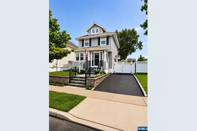 439 Lake Avenue, Lyndhurst Township, NJ 07071 - Photo 1