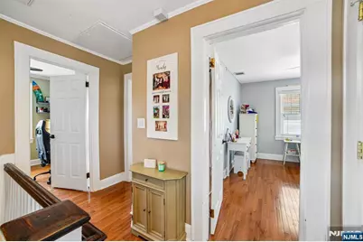 439 Lake Avenue, Lyndhurst Township, NJ 07071 - Photo 17