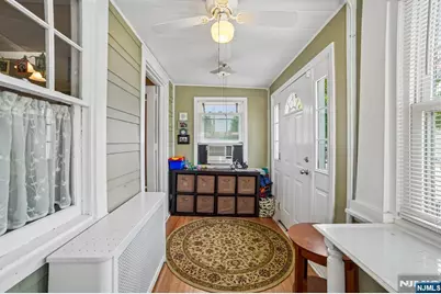 439 Lake Avenue, Lyndhurst Township, NJ 07071 - Photo 5