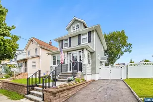 439 Lake Ave, Lyndhurst Township, NJ 07071 - Photo 3