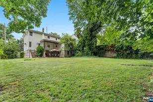 650 Edgewater Ave 1, Ridgefield, NJ 07657 - Photo 3
