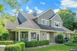 279 Barnstable Dr, Wyckoff Township, NJ 07481 - Photo 1