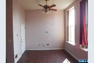 18 Market Street 301 #301, Paterson, NJ 07501 - Photo 5