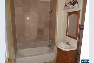 18 Market Street 301 #301, Paterson, NJ 07501 - Photo 9