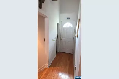 45 Royal 28 #28, Hawthorne, NJ 07506 - Photo 3