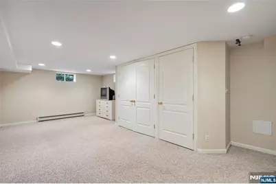 401 Hamilton Road, Ridgewood, NJ 07450 - Photo 17