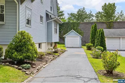 246 Cypress Avenue, Bogota, NJ 07603 - Photo 25