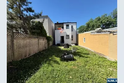 20 Montrose Terrace, Irvington, NJ 07111 - Photo 29