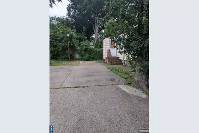 167 Johnson Avenue, Hackensack, NJ 07601 - Photo 11