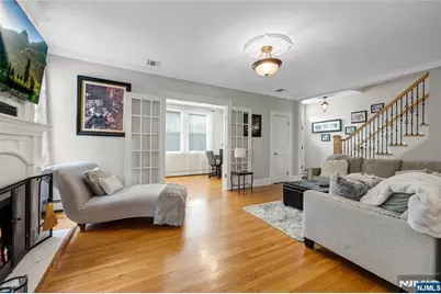 84 Vanderburgh Avenue, Rutherford, NJ 07070 - Photo 5