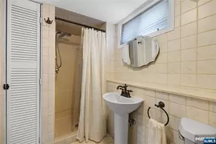 84 Vanderburgh Ave, Rutherford, NJ 07070 - Photo 23