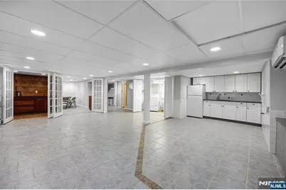 84 Vanderburgh Avenue, Rutherford, NJ 07070 - Photo 27