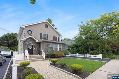 84 Vanderburgh Avenue, Rutherford, NJ 07070 - Photo 3