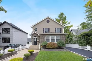 84 Vanderburgh Ave, Rutherford, NJ 07070 - Photo 3
