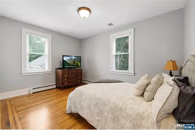 84 Vanderburgh Avenue, Rutherford, NJ 07070 - Photo 19