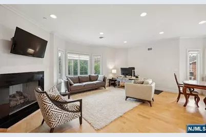 140 Cedar Street, Fort Lee, NJ 07024 - Photo 5