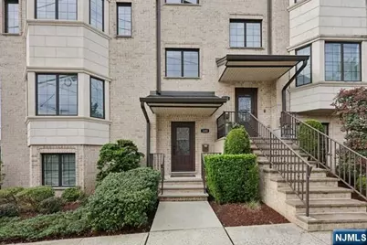 140 Cedar Street, Fort Lee, NJ 07024 - Photo 29
