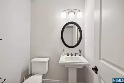 140 Cedar Street, Fort Lee, NJ 07024 - Photo 13